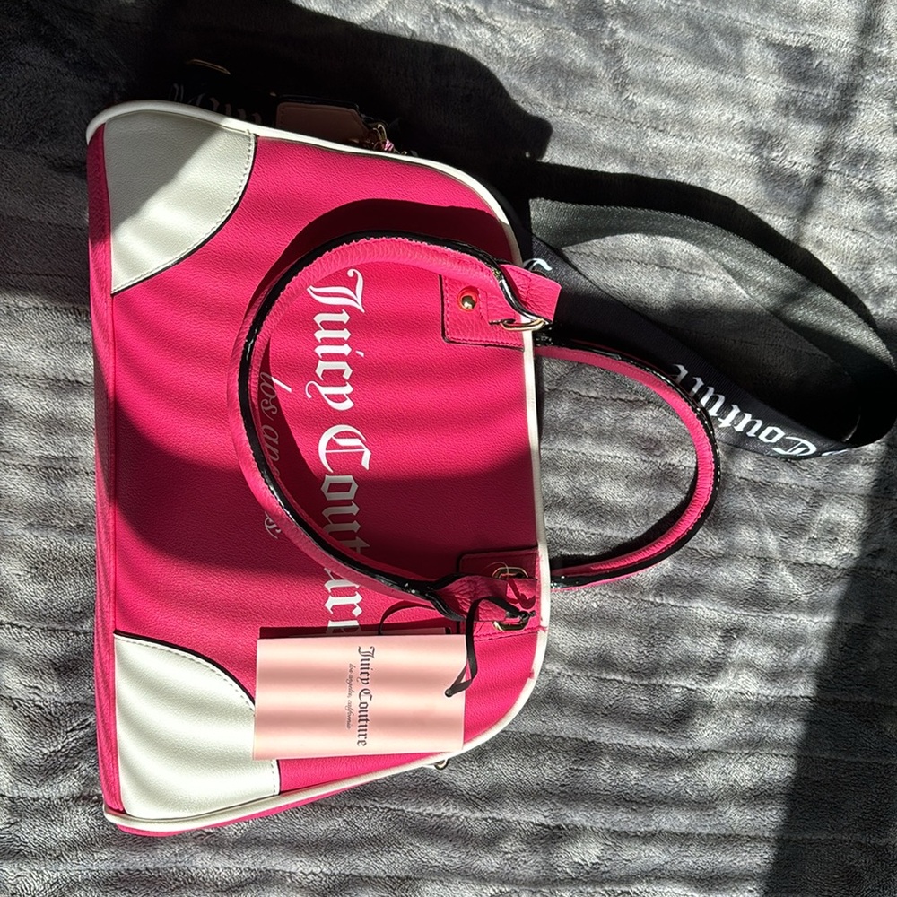 Juicy Couture 🎀 Pink Flash Fashionista Sports Bowler Bag